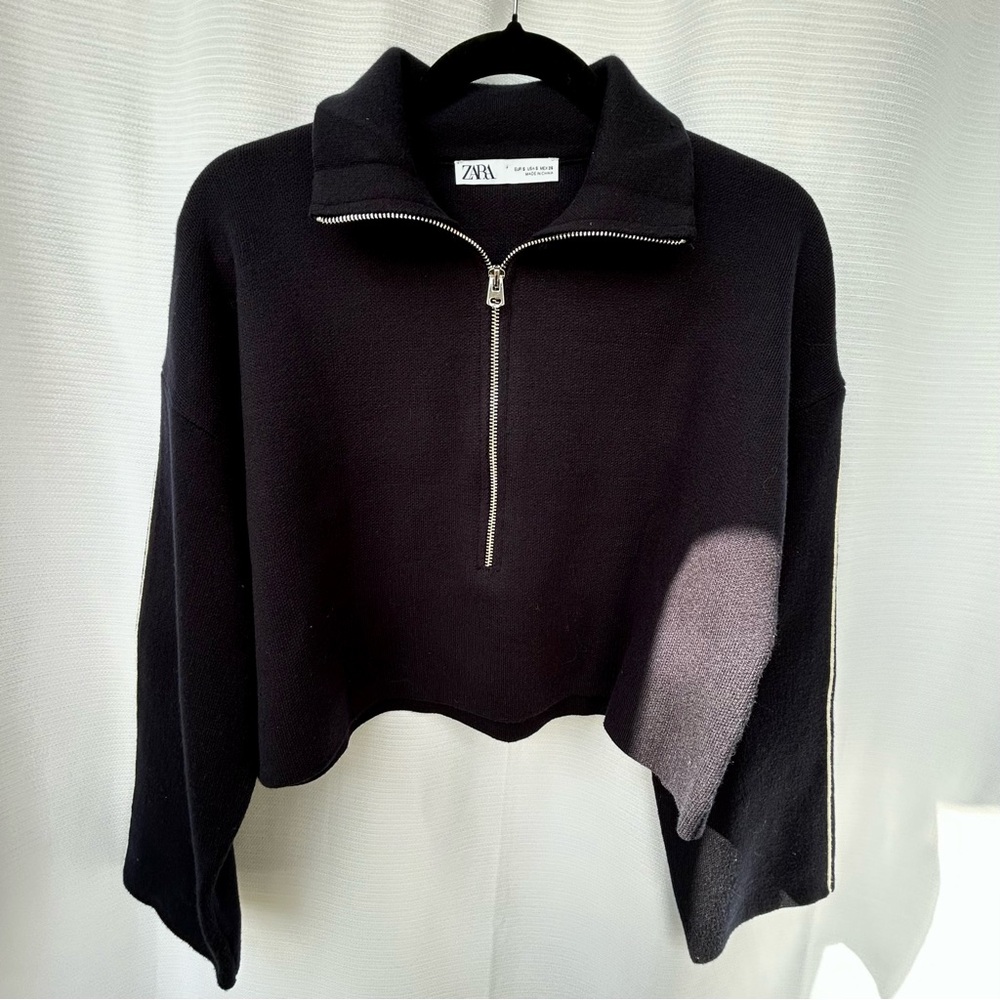 ZARA - Black Cropped Half-Zip Pullover with Side Stripe